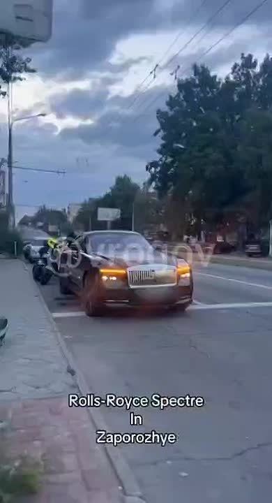 Владимир Рогов: Новый Rolls-Royce Spectre за $400 тысяч (свыше 32,1 млн