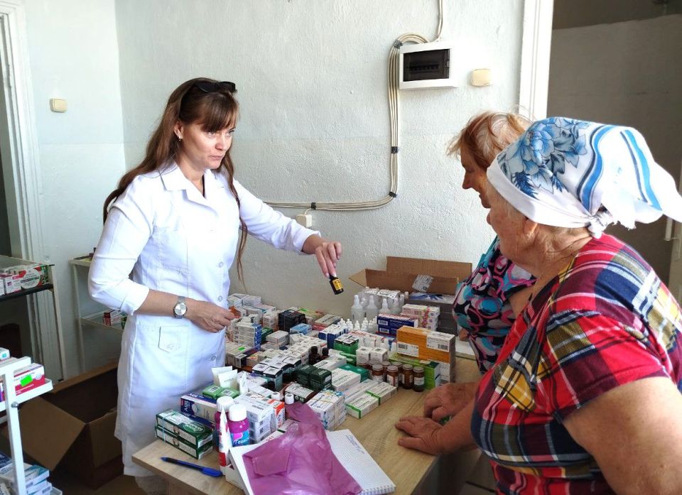 В с.Балково открыли передвижной аптечный пункт