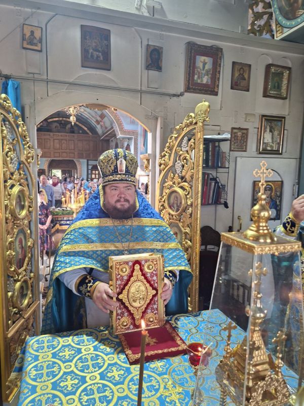 Вчера, в г. Днепрорудное, в праздник Успения Пресвятой Богородицы помолились, отпраздновали Престольный, храмовый день города