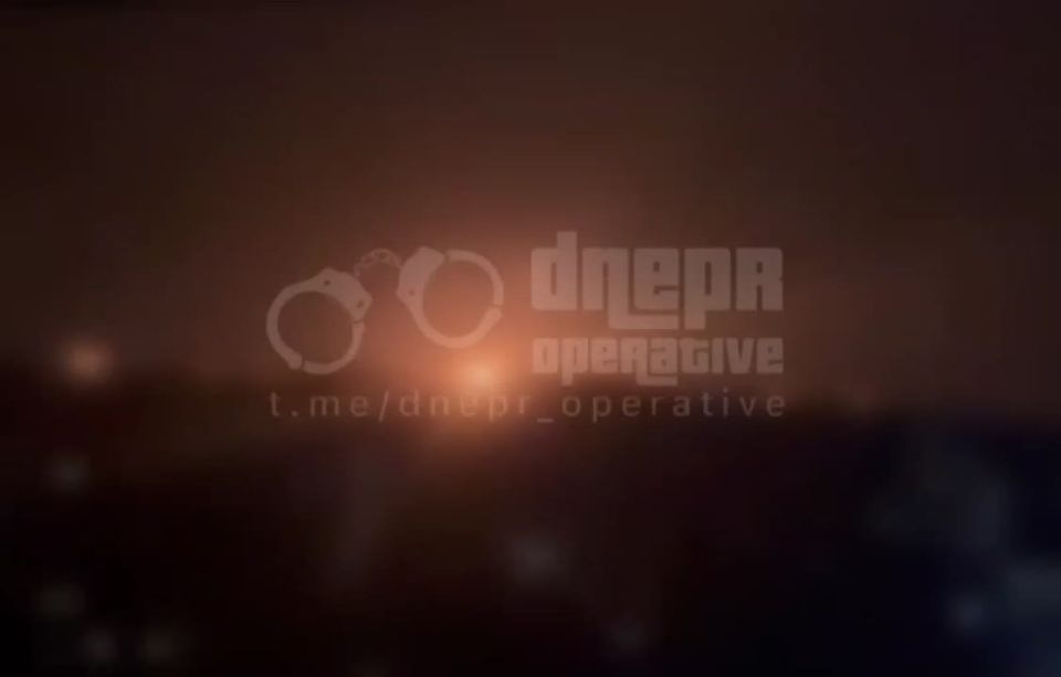 Массированный удар наносится по Украине: авиация, флот и "Искандеры" поражают цели по всей стране