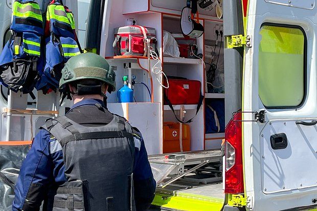 В Запорожской области дрон ВСУ атаковал машину скорой