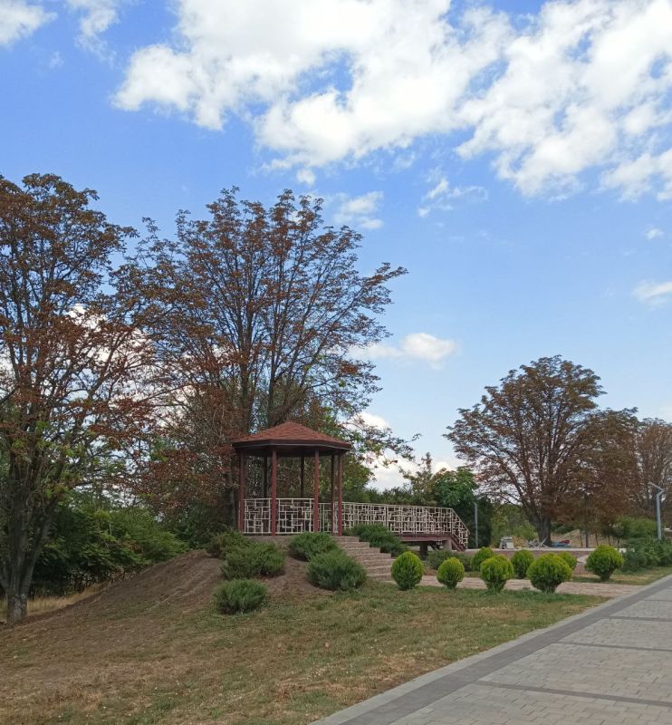 Желаем вам доброго утра! Пусть новый день начинается легко и с прекрасным настроением! Желаем безоблачного дня, достижения поставленных целей, комфорта и радости!