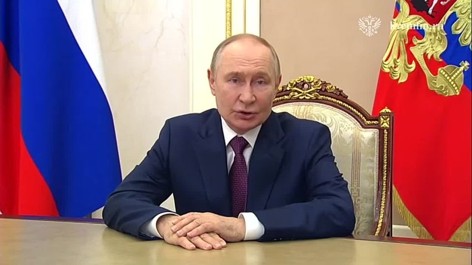 Анна Хорошун: Президент России Владимир Путин обратился с поздравлением к школьникам, студентам, их родителям и учителям по случаю Дня знаний