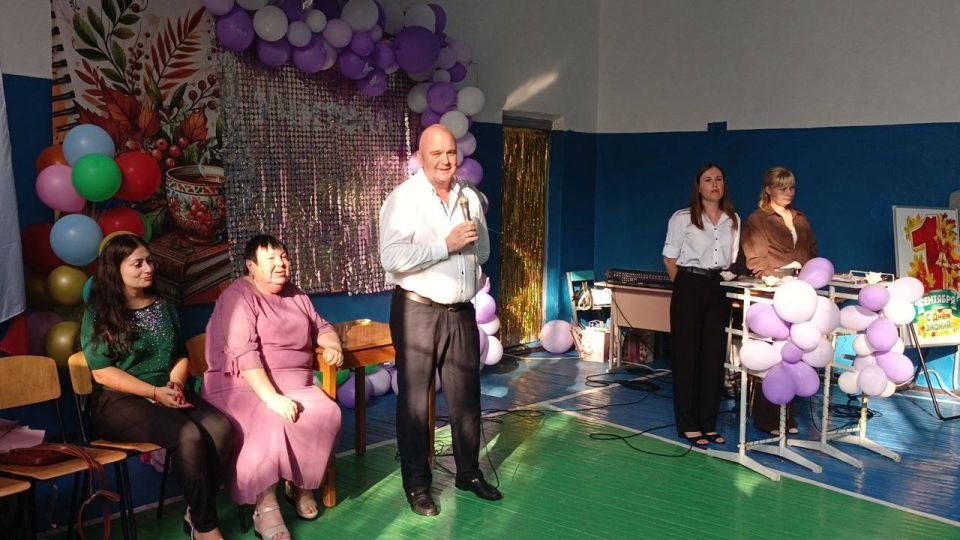 Сегодня, 1 сентября, в Розовской СОШ №29 царила особенная атмосфера праздника