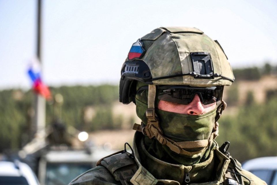 Граждане, которые заключили контракт с Минобороны РФ с октября 2022 года до сентября 2023 года, смогут получить статус ветерана боевых действий