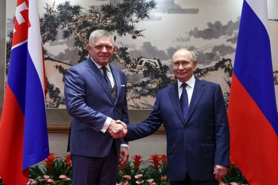 Запорожская АЭС на троих. Что Путин обсудил с Фицо