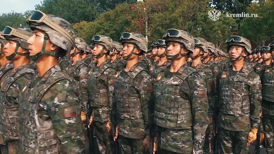 В Пекине прошел военный парад по случаю 80-летия окончания Второй мировой войны, его посетил Владимир Путин