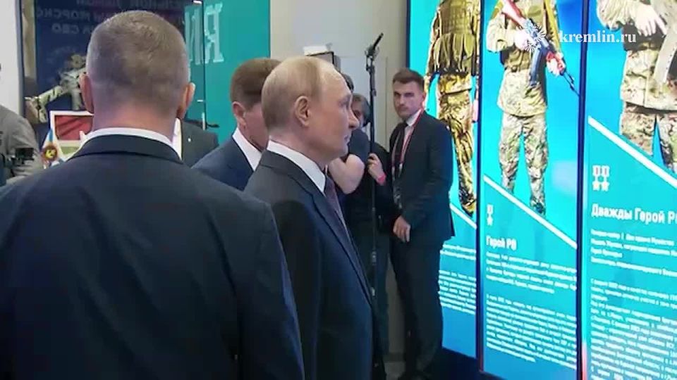 Владимир Рогов: Президент почтил память легендарного морпеха