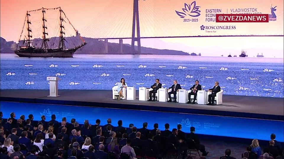 Россия будет считать законными целями для поражения любые войска на территории Украины - Путин