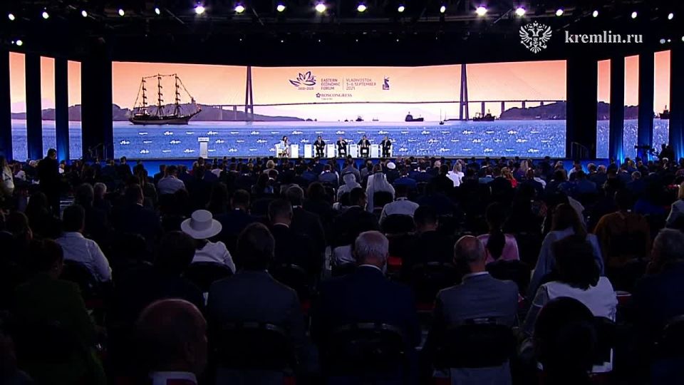 Владимир Рогов: Каким будет мир?. Мир ближайших десятилетий будет многополярным