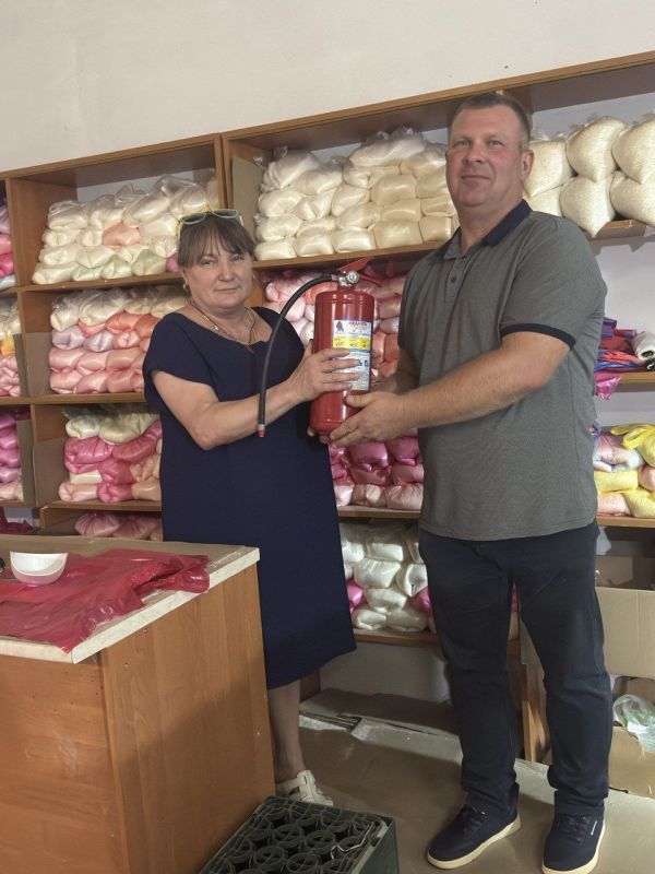 Единороссы Васильевского МО отмечают Международный день благотворительности