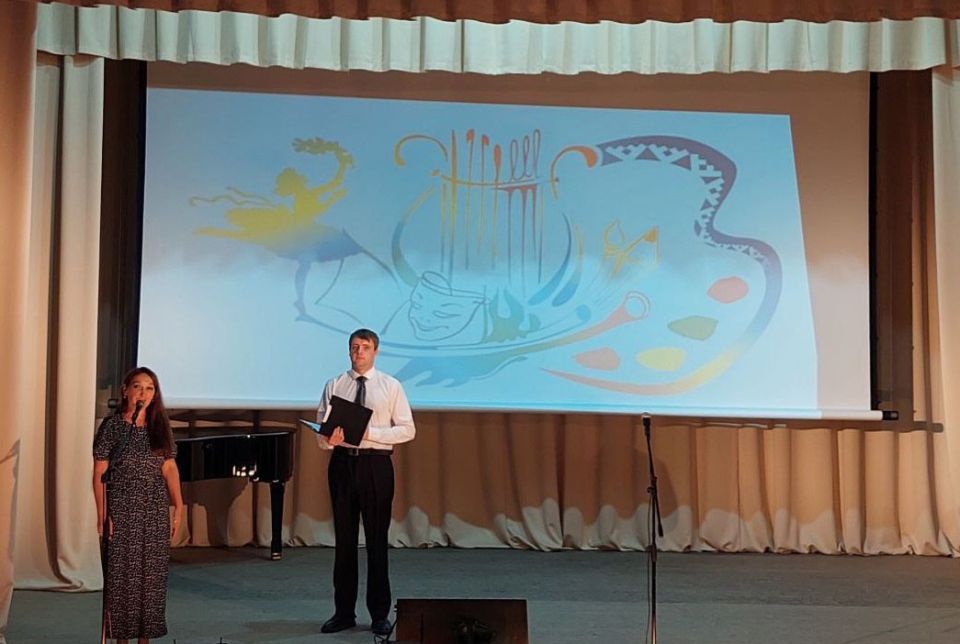 В Токмакской детской школе искусств состоялся праздничный концерт, посвящённый Дню знаний