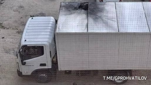 Беспилотник ВСУ атаковал служебный автомобиль "Почты Таврии" при въезде в город Васильевка Запорожской области