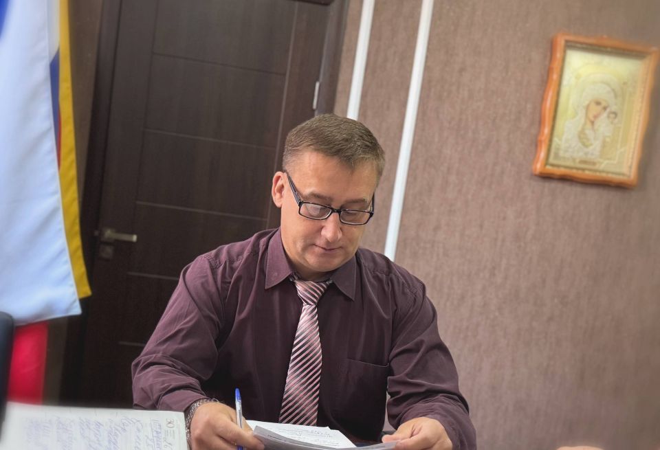 Глава Акимовского муниципального округа Александр Трудоношин провел оперативное совещание с начальниками структурных подразделений администрации, спец.представителем шеф-региона