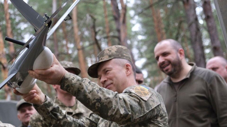  ,          .   12:00