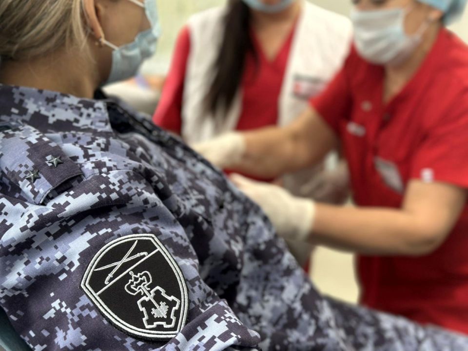 В Запорожской области росгвардейцы пополнили банк донорской крови