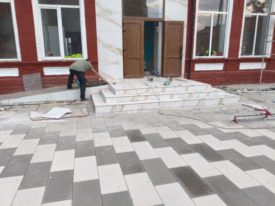 Завершение строительно-монтажных работ и ввод в эксплуатацию нового административного комплекса в Акимовке запланированы на четвертый квартал 2025 года