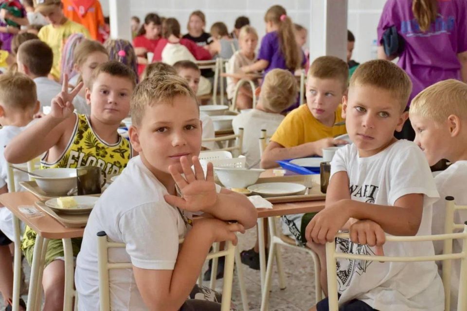 285 детей из Мелитопольского муниципального округа отдохнули летом в лагерях Севастополя