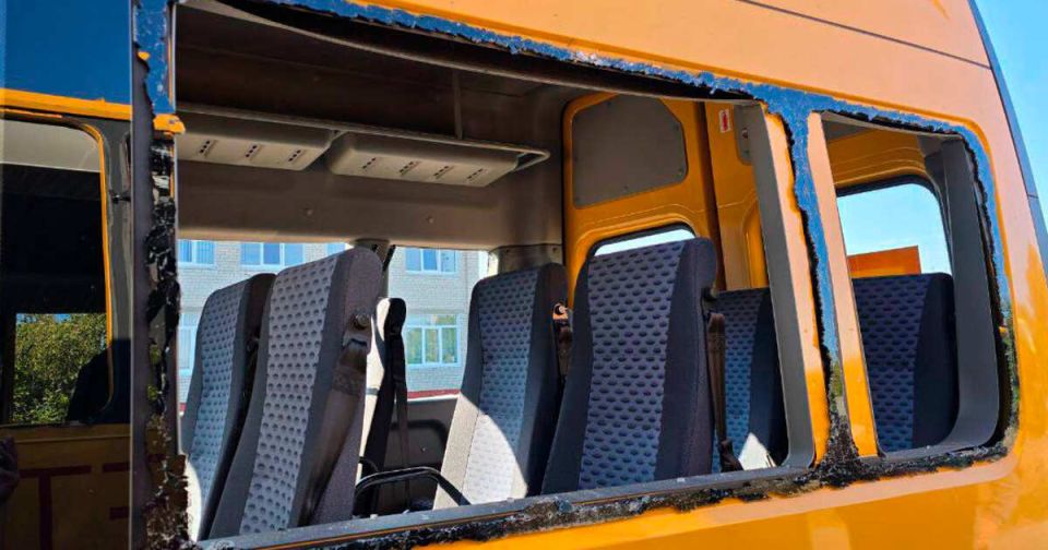 Дроны ВСУ атаковали два школьных автобуса в Запорожской области