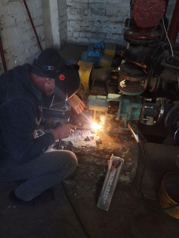 Аварийно-восстановительная бригада из Ингушетии начала подготовку к предстоящему отопительному сезону в Молочанске