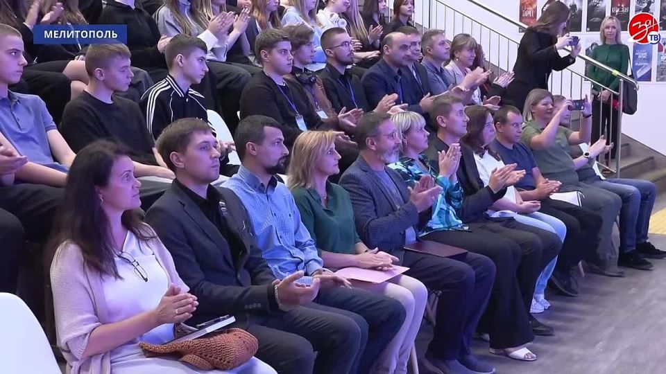 В Мелитополе открылся новый сезон профориентационного курса «Россия — мои горизонты», разработанного по указу Президента Владимира Путина