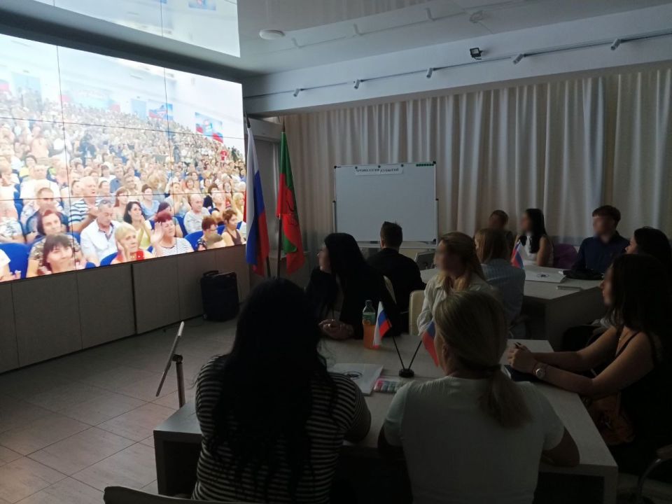 Члены территориальных комиссий городского округа Мелитополь, а также члены ТИКа Мелитопольского и Акимовского МО сошлись в интеллектуальном поединке "Эрудиты Референдума"