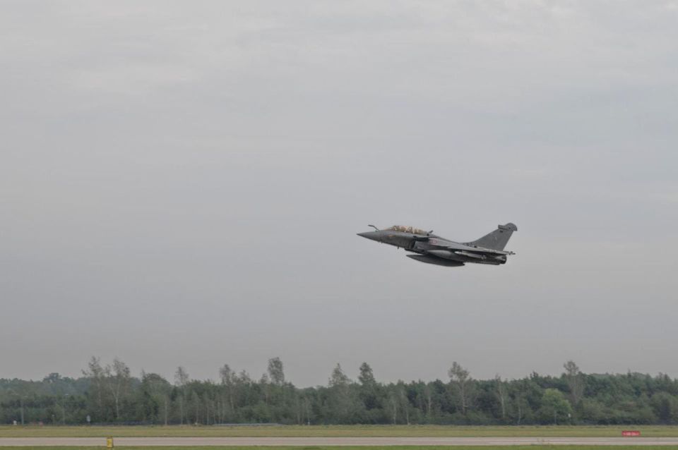 ���� �� ������������ Dassault Rafale ��� �������, ��������������� ������� � ����������� ������������ ���������� ������ ���� �� ����� ���������� ���������� ����-��������� ��� ������� �������