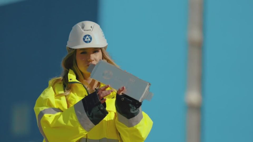 Энергодар! Мы – атомград! А что это значит на практике? Как и чем живут атомные города? Каковы их особенности, возможности? Каково их обличье?