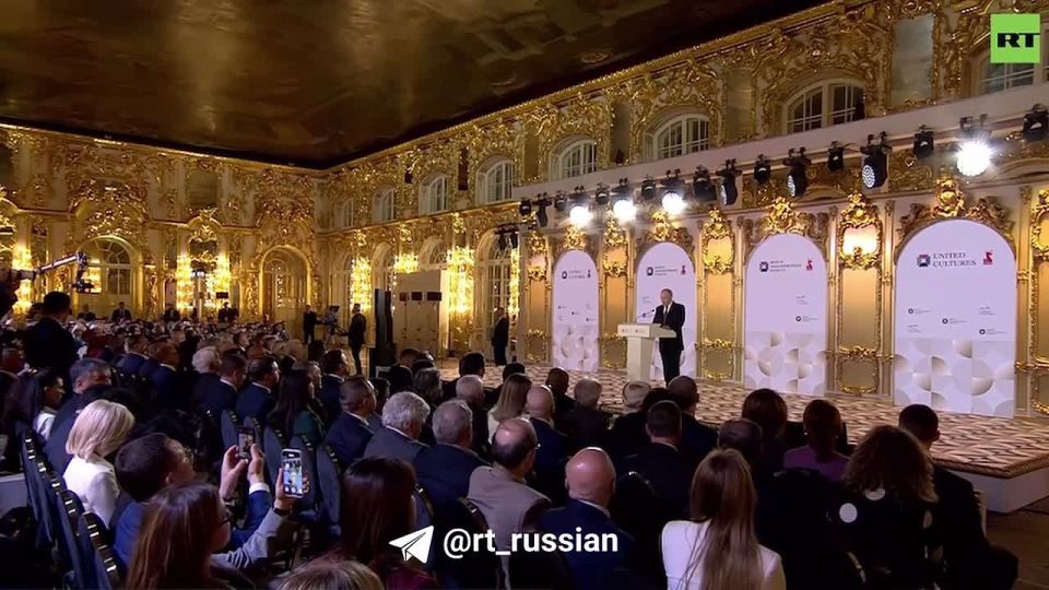 Мир будущего — это мир любви и дружбы, а не одиночек и эгоистов в киберпространстве