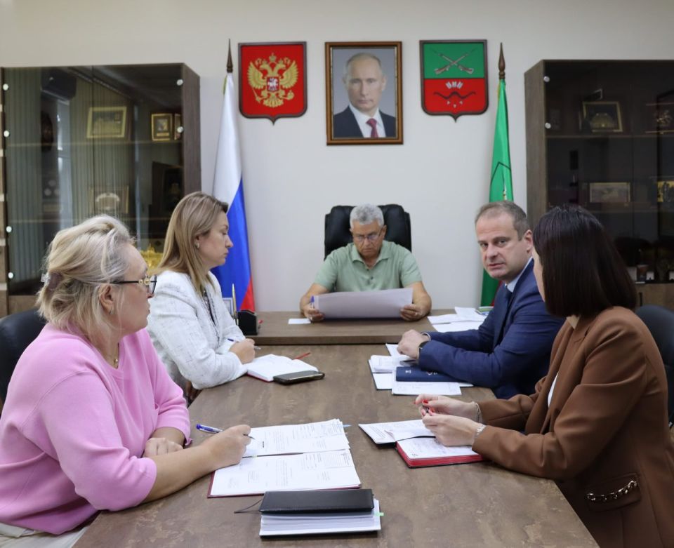 Виктор Емельяненко: Провел рабочее совещание с членами Аппарата Законодательного Собрания Запорожской области