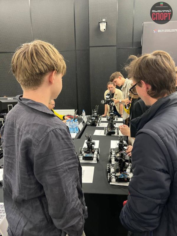 Завершился Финал Кубка России по робототехнике 2025 года в Саратове!