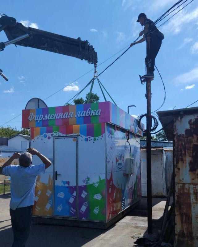 ГУП «Рынки Запорожья» обеспечивает предпринимателей современными условиями: новые торговые точки подключены к электроснабжению