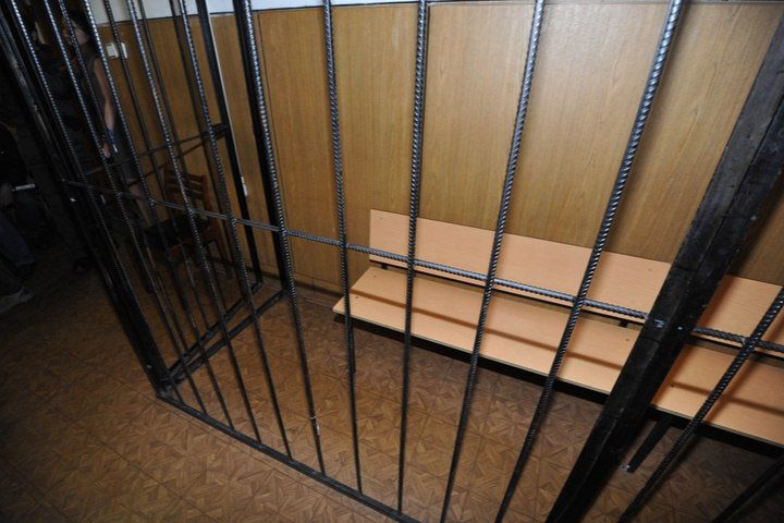 Жительница Запорожской области украла банковскую карту и потратила 18 тысяч рублей