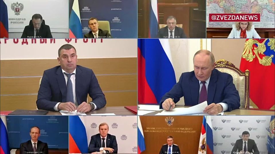 Владимир Путин поручил провести подготовку к очередной прямой линии