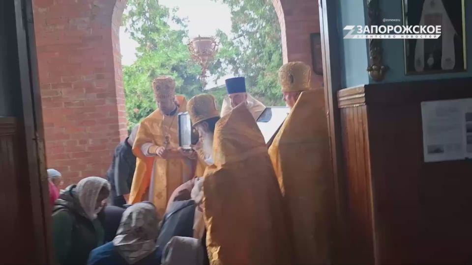 Верующие Приморска встретили три православные святыни из Москвы