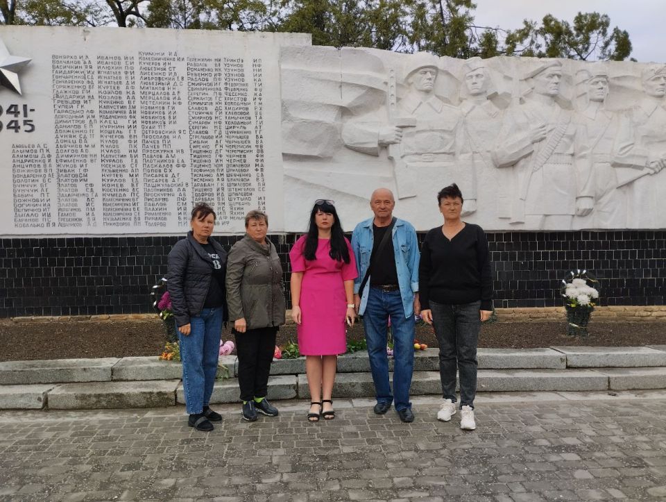   82-       -                 ...