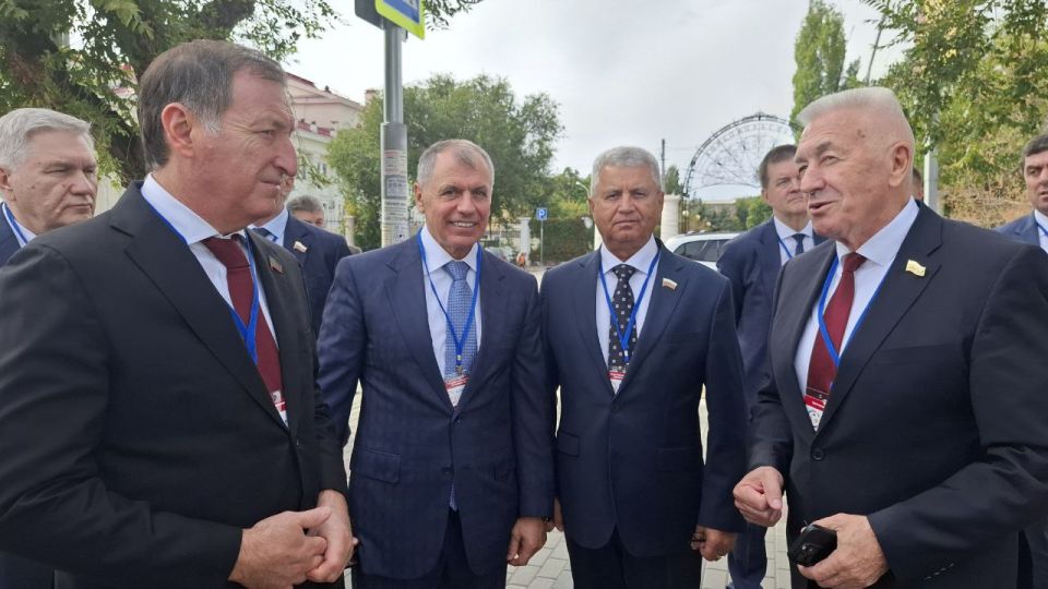 Виктор Емельяненко: Сегодня в Крыму отмечают День Государственного Совета Республики