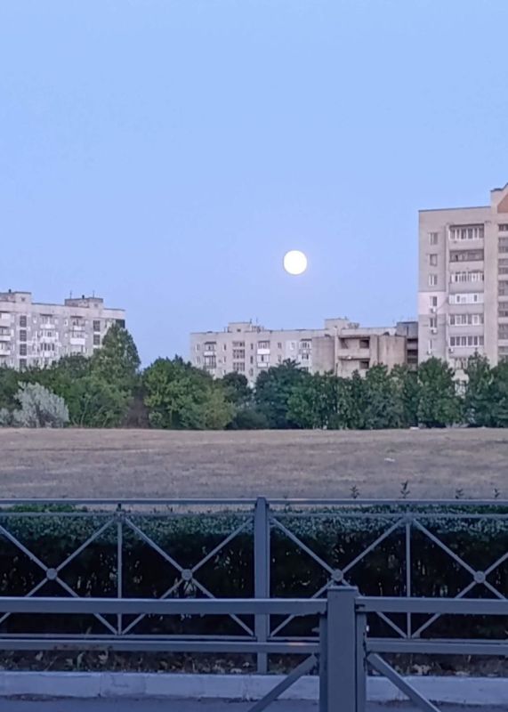 Поздравляем вас с наступлением прекрасного утра! Каждый раз оно неповторимо и замечательно