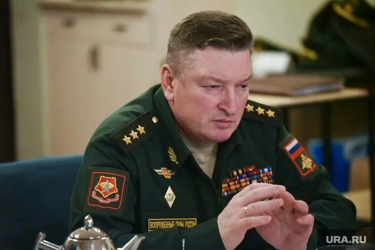 ������ ����������� ����� �������-��������� ��������� ����� ������ � ������� ������, �������� ���