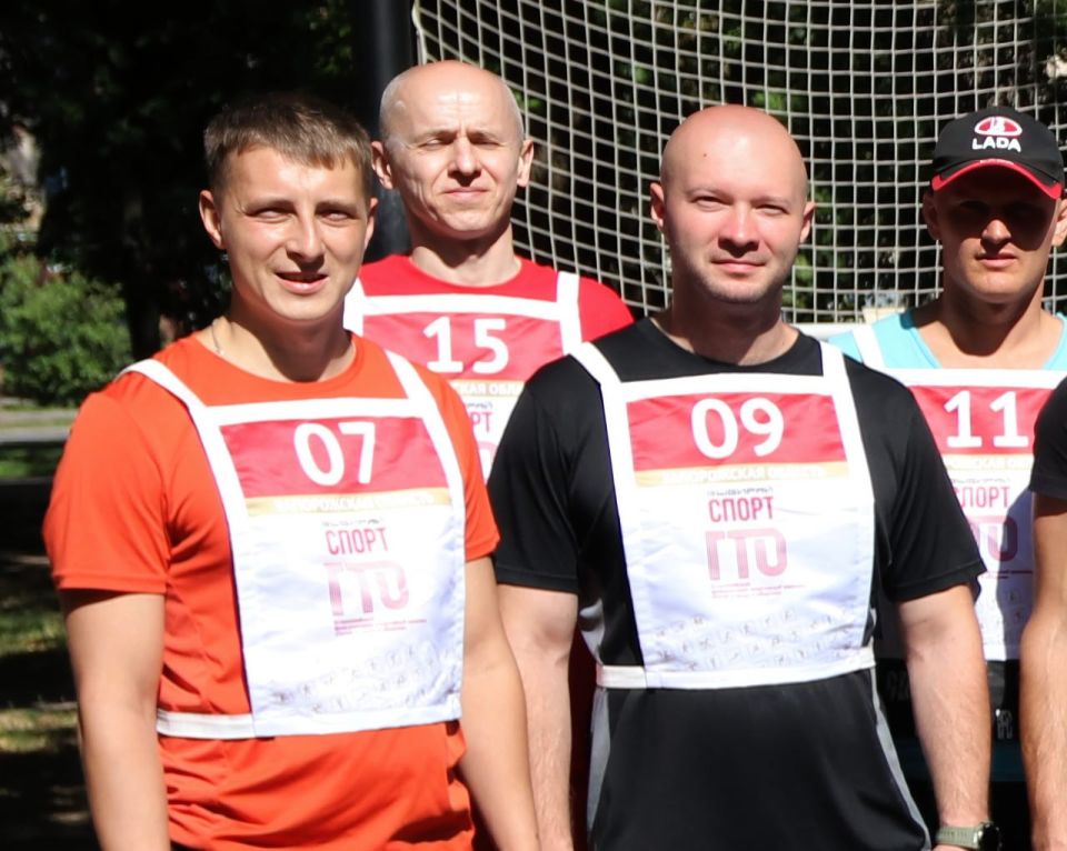 Сотрудники отдела информационно-технологического обеспечения Аппарата Законодательного Собрания Запорожской области прошли испытания в рамках всероссийского физкультурно-спортивного комплекса «Готов к труду и обороне» (ГТО)