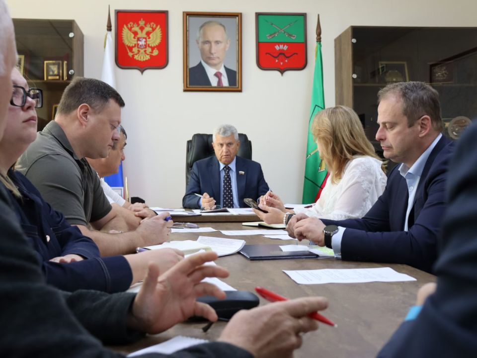 Виктор Емельяненко: Проблема безнадзорных животных остается одной из самых актуальных в городской и сельской среде