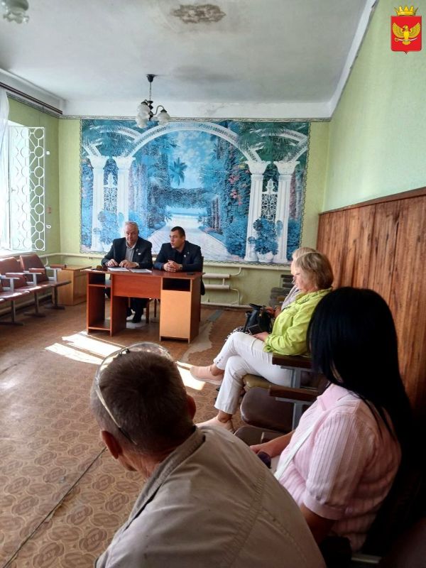 Очередной выездной прием граждан 24 сентября провели председатель Приморского окружного совета депутатов Никита Комелов и заместитель председателя комитета по государственному управлению и местному самоуправлению...