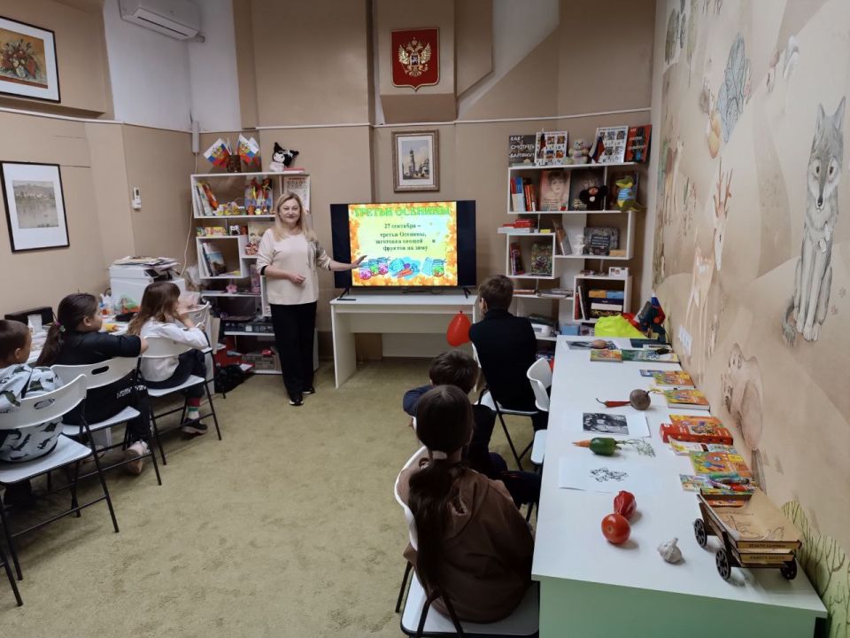 В Токмакском краеведческом музее для школьников проведены народоведческие мероприятия «Осенины – праздник урожая»