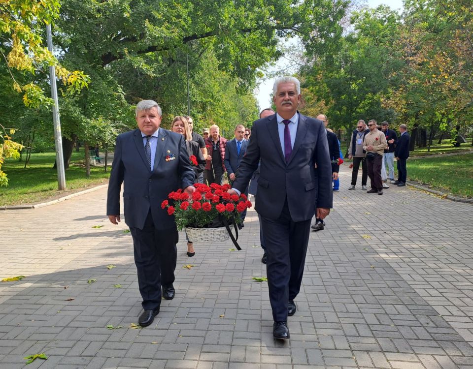 ������������� ����������������� ������� ���� ��������� ����� � ��������� �������� �������-�����������