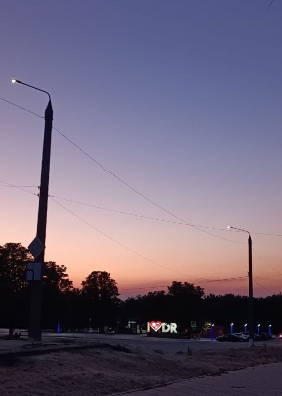 Желаем вам доброго утра! Пусть новый день начинается легко и с прекрасным настроением! Желаем безоблачного дня, достижения поставленных целей, комфорта и радости!