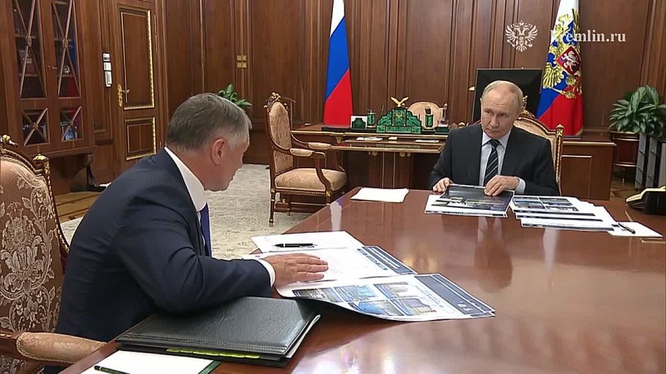 Владимир Путин провёл встречу с Заместителем Председателя Правительства Маратом Хуснуллиным