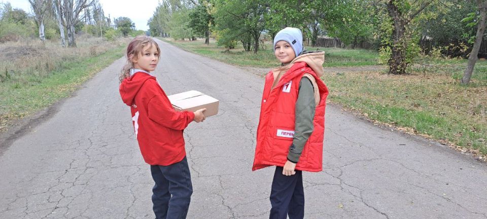 поздравили пожилых людей с праздником!
