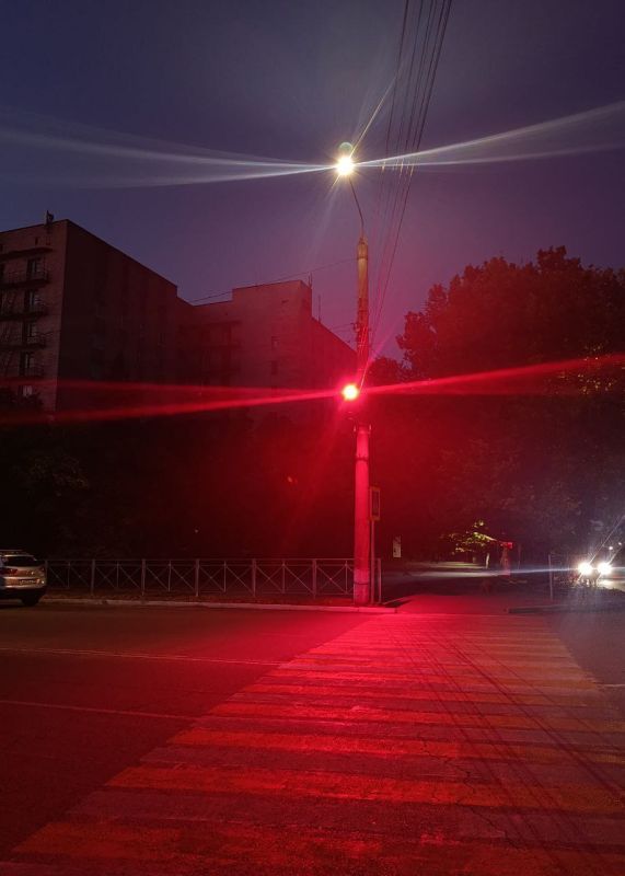 Пусть в момент, когда откроются глаза, откроются и пути к удаче, счастью и везению, и каждое мгновение этого утра сопровождается мощным позитивом, улучшая настроение в сотни раз, придавая сил, мотивации и желания покорить...