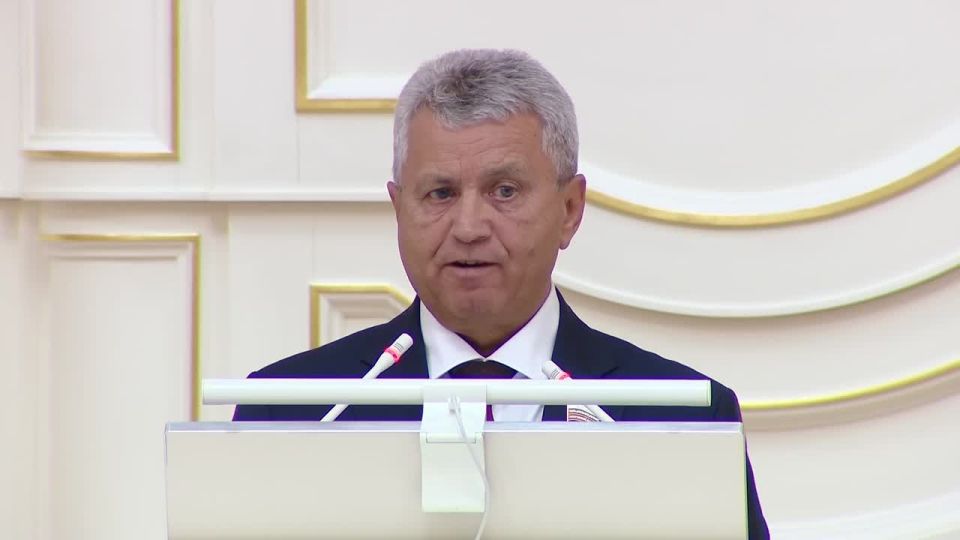 Виктор Емельяненко: Сегодня во главе делегации Законодательного Собрания Запорожской области работаю в Санкт-Петербурге