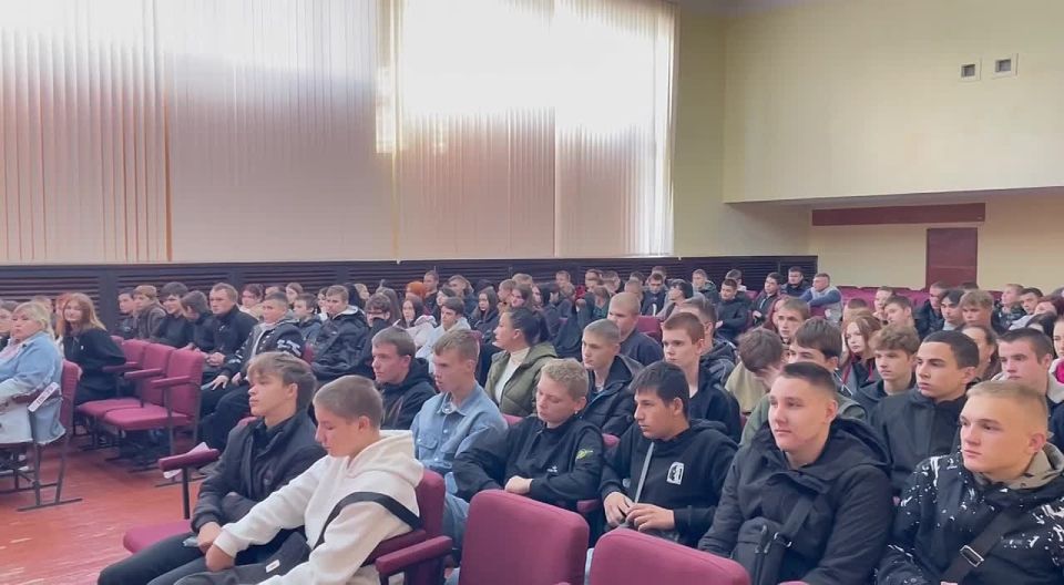 В Днепрорудненском профессиональном лицее прошла квест-игра "Ты в СПО» - «Мы выбираем профессию, профессия выбирает нас»!